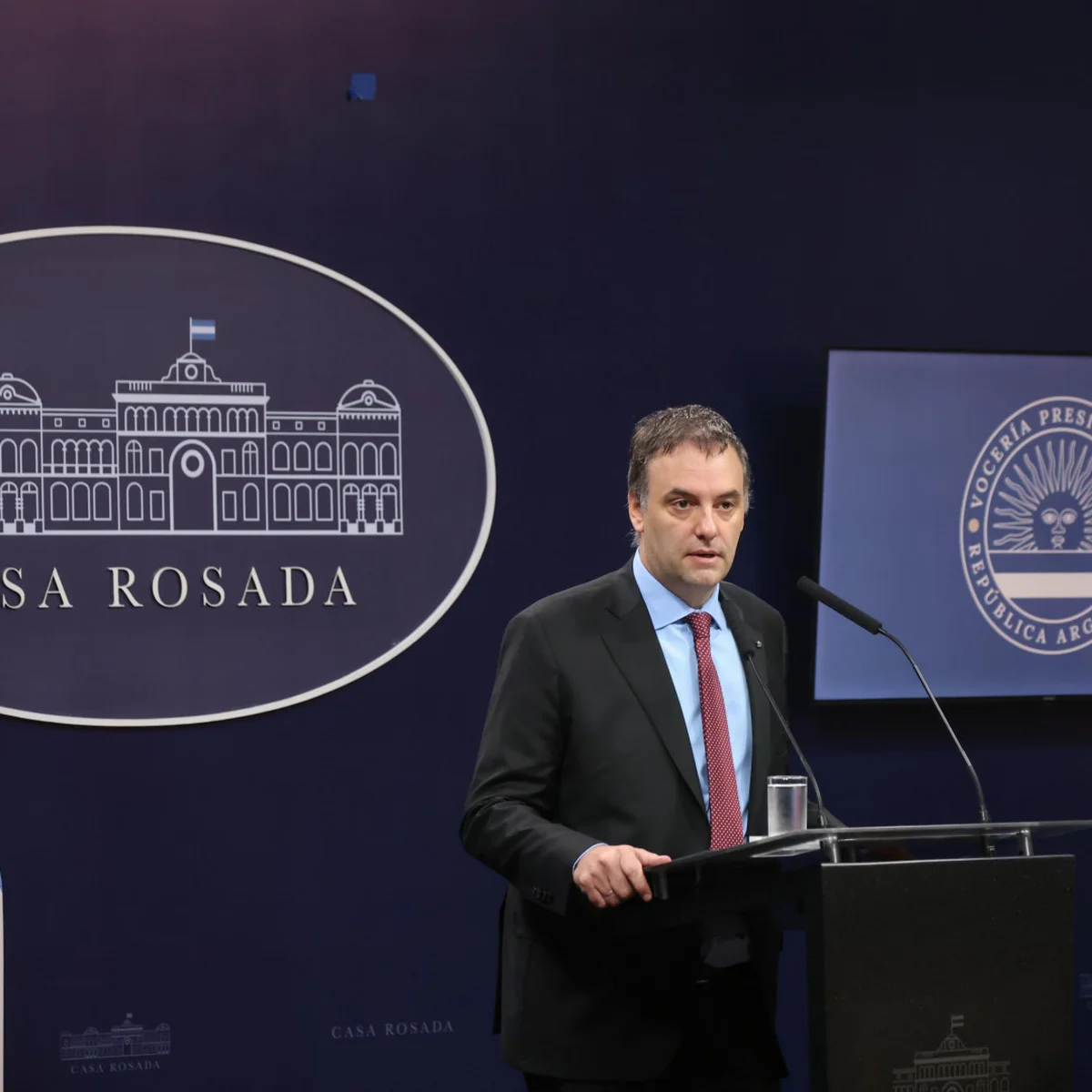 Manuel Adorni en conferencia de prensa en la Casa Rosada
