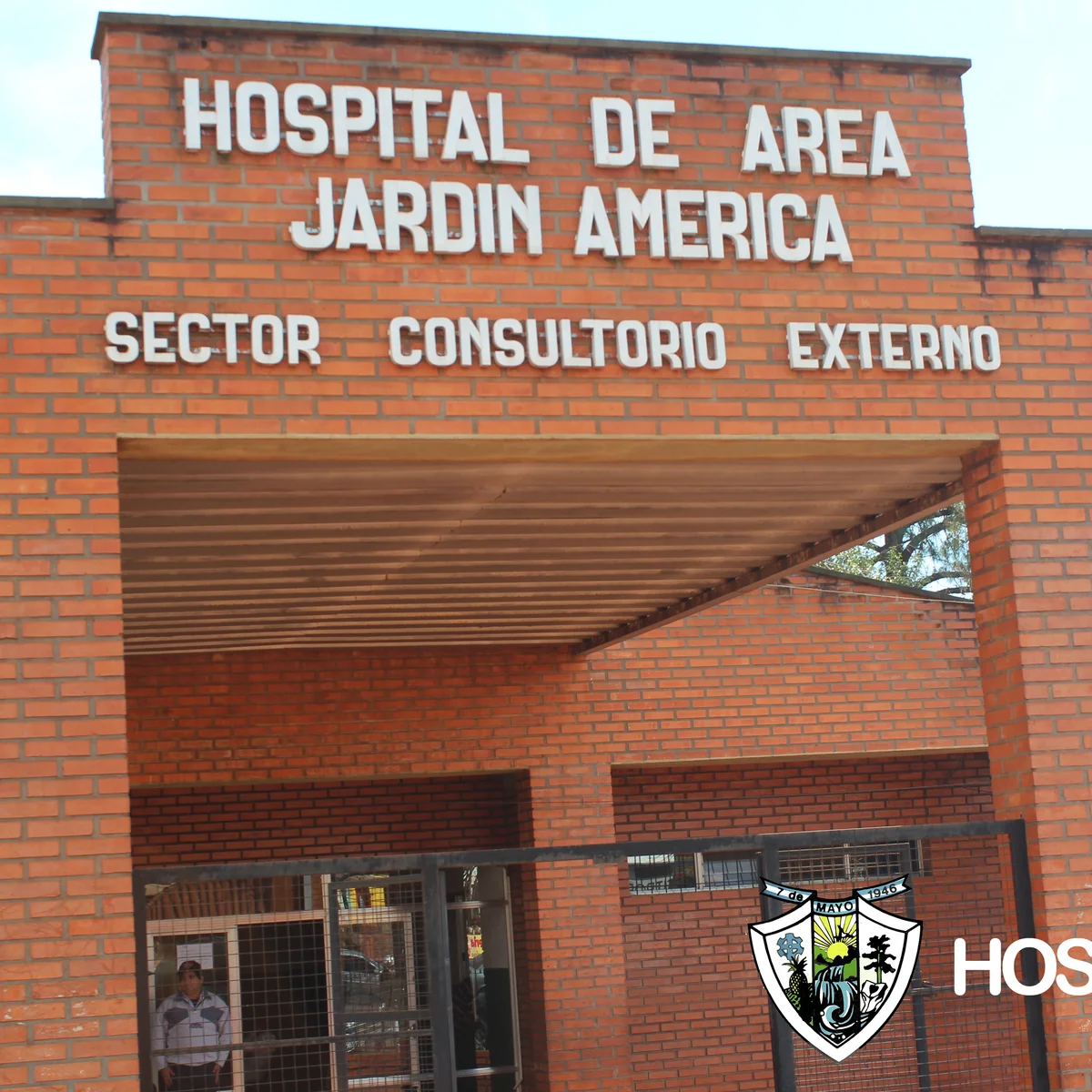 Frente de un centro de salud publica en Argentina