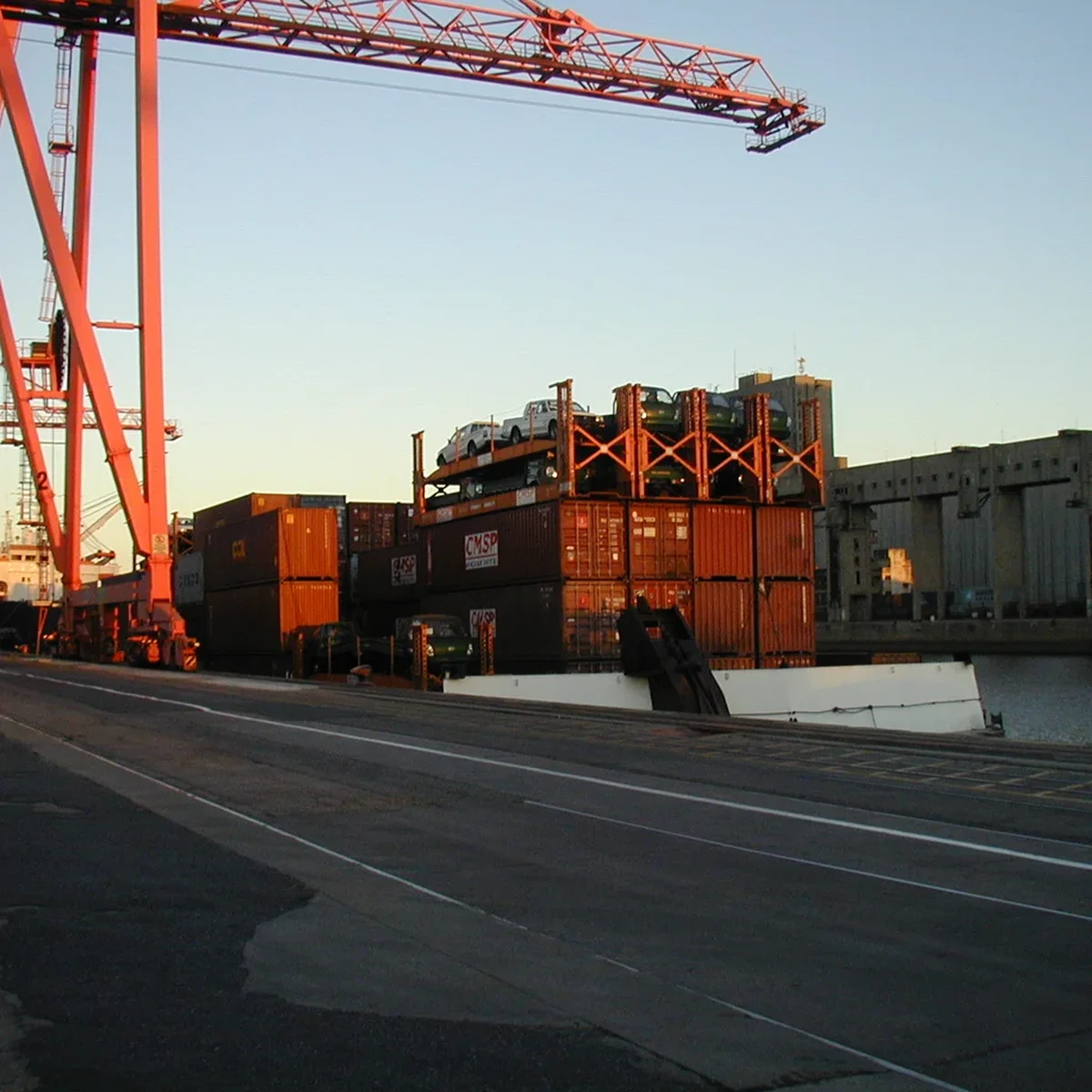 Terminal de contenedores del puerto de Buenos Aires