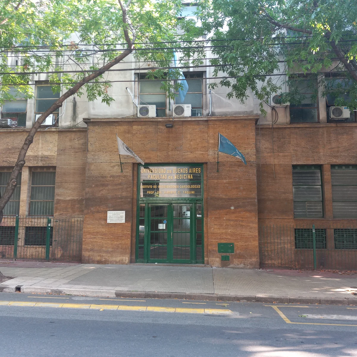 Hospital publico y atencion medica