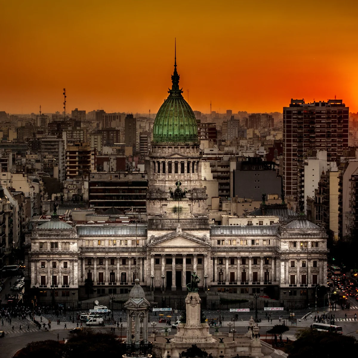 Presupuesto 2025: el artículo 27 suspende inversión en Educación