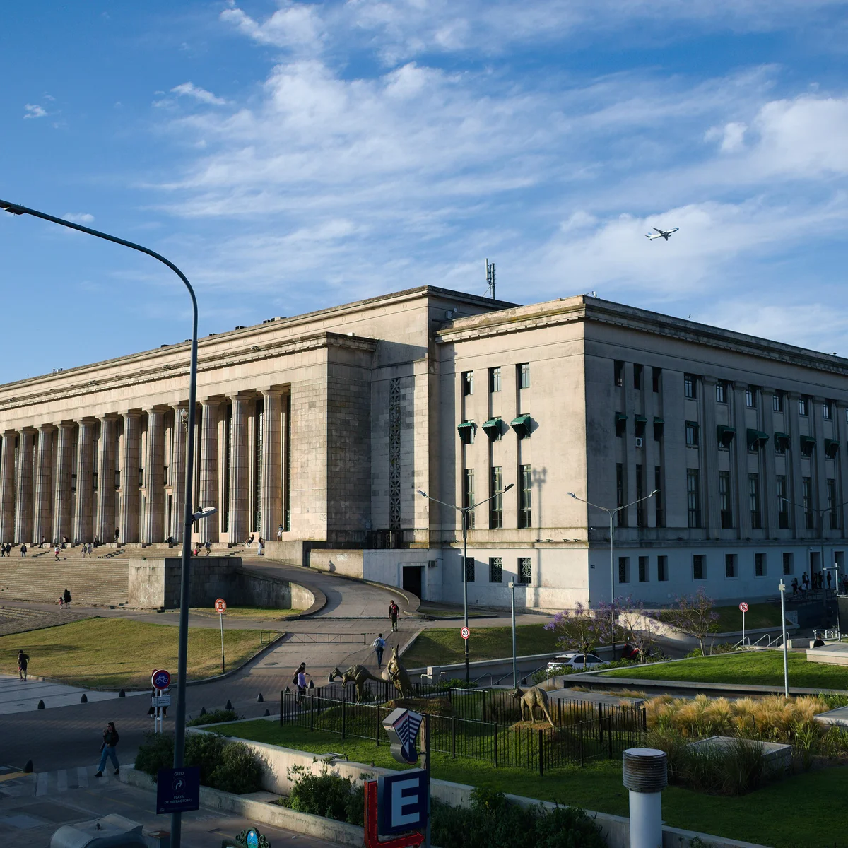 Fachada de la Universidad de Buenos Aires